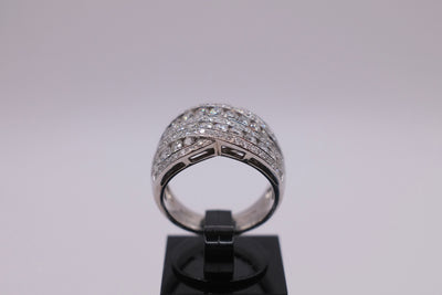 18ct Diamond Ring