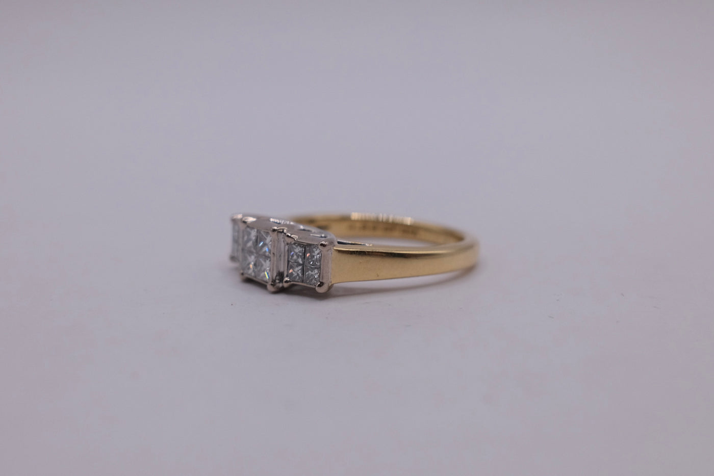 18ct Yellow Gold Ring