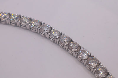 18ct White Gold Diamond Bracelet